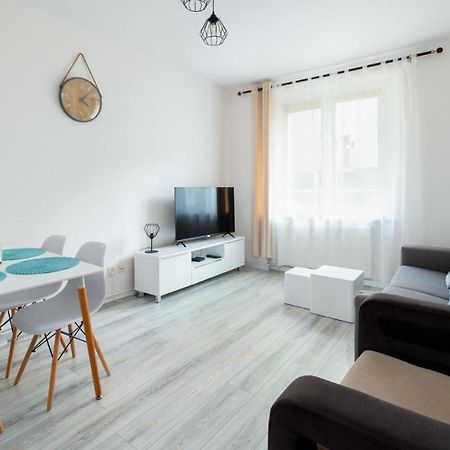 Apartamenty Everysky - Kraszewskiego 2 Jelenia Góra Екстериор снимка